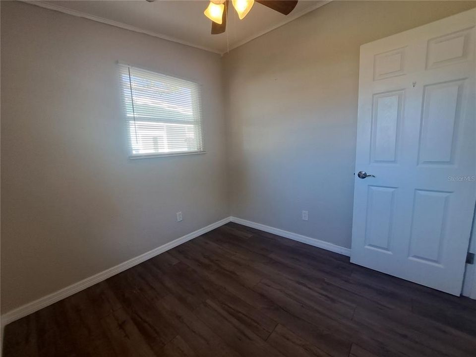 For Sale: $269,000 (3 beds, 1 baths, 950 Square Feet)