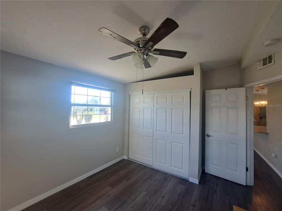 For Sale: $269,000 (3 beds, 1 baths, 950 Square Feet)