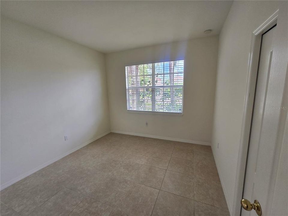 Active With Contract: $349,900 (2 beds, 2 baths, 1647 Square Feet)