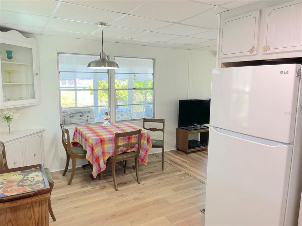 For Sale: $145,000 (2 beds, 2 baths, 1104 Square Feet)