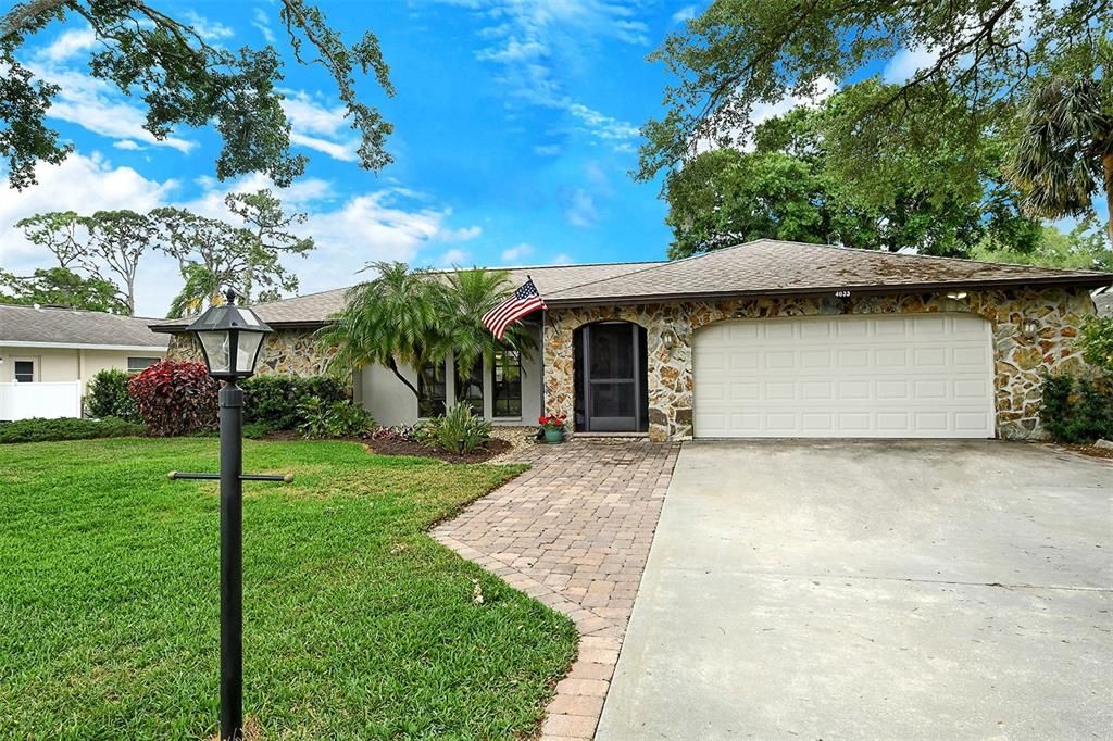 For Sale: $519,000 (3 beds, 2 baths, 1935 Square Feet)