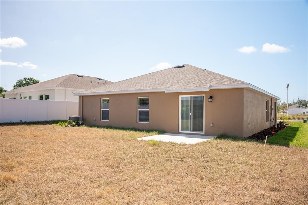 Backyard with FENCE!