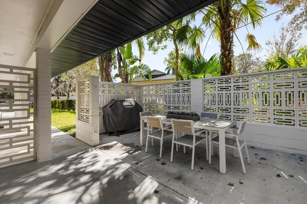 For Sale: $399,900 (3 beds, 2 baths, 1599 Square Feet)