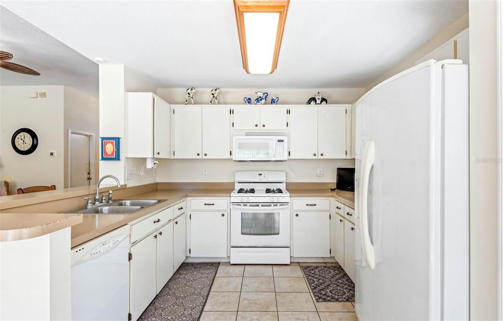 For Sale: $360,000 (3 beds, 2 baths, 1492 Square Feet)