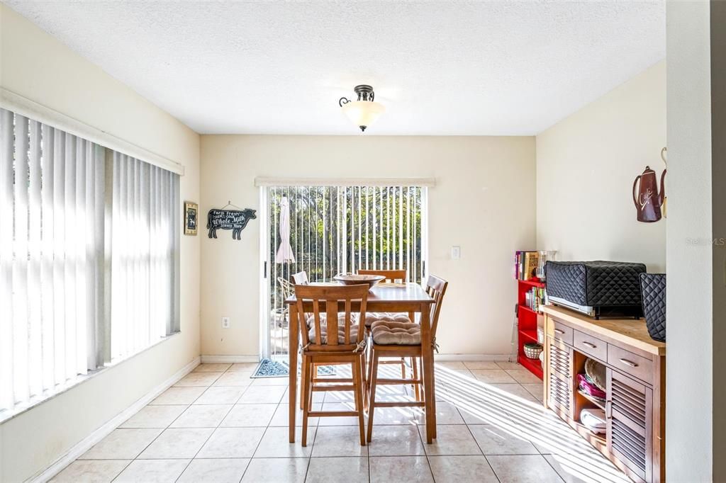 For Sale: $360,000 (3 beds, 2 baths, 1492 Square Feet)