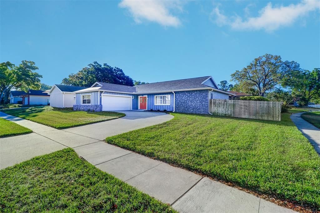 Recently Sold: $549,000 (3 beds, 2 baths, 1947 Square Feet)