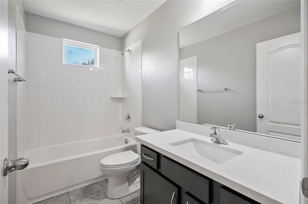 BATHROOM 2 - 3207 STRATTON CIR KISSIMMEE, FL 34744