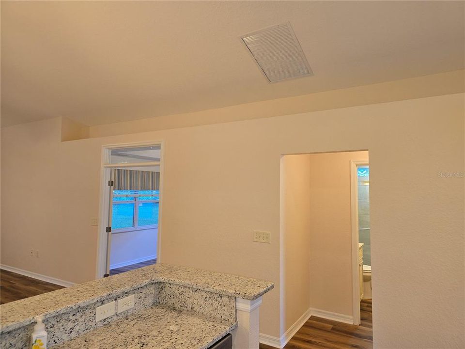 For Sale: $349,000 (2 beds, 2 baths, 1848 Square Feet)