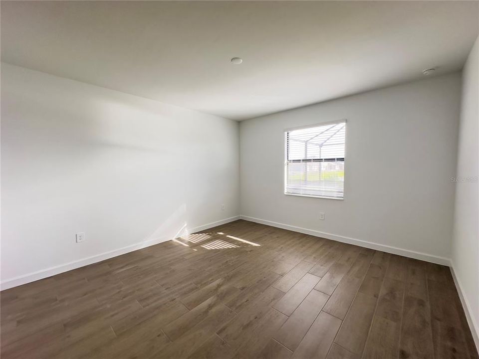 Active With Contract: $4,200 (3 beds, 3 baths, 2201 Square Feet)