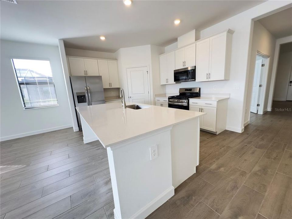 Active With Contract: $4,200 (3 beds, 3 baths, 2201 Square Feet)