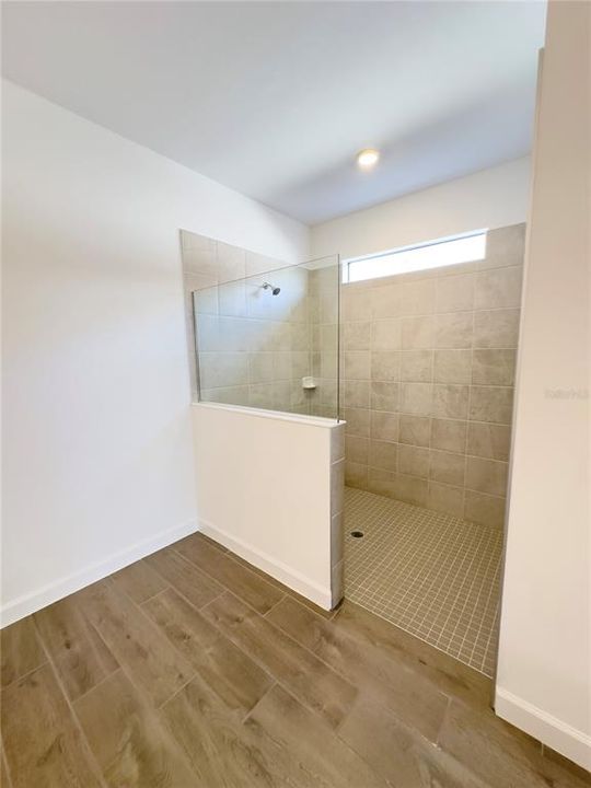 Active With Contract: $4,200 (3 beds, 3 baths, 2201 Square Feet)