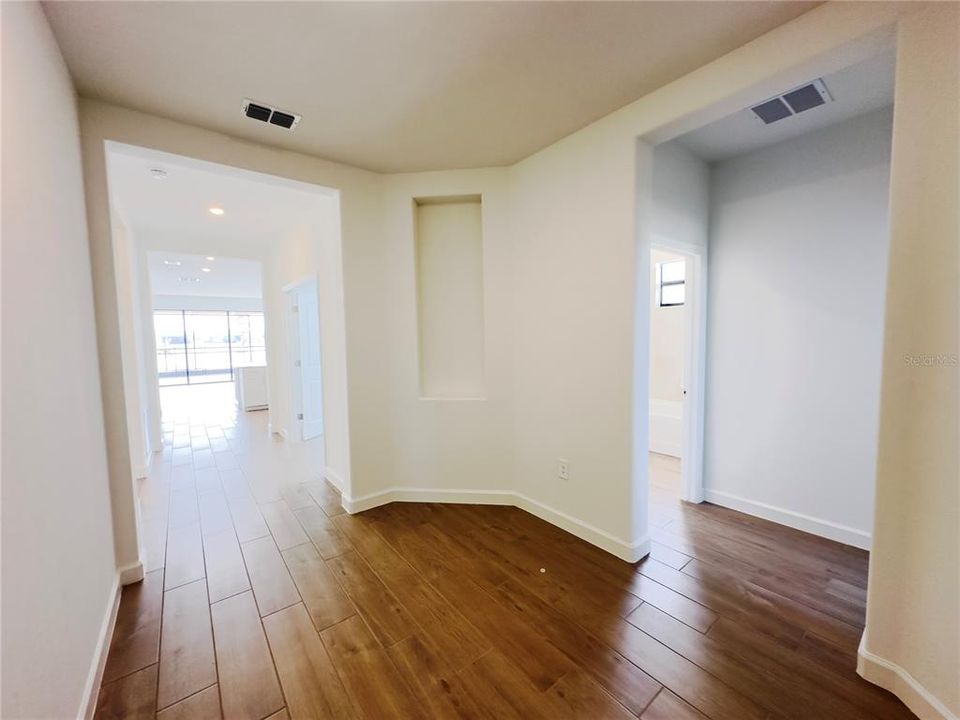 Active With Contract: $4,200 (3 beds, 3 baths, 2201 Square Feet)