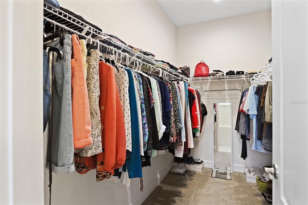 Walk-in Closet