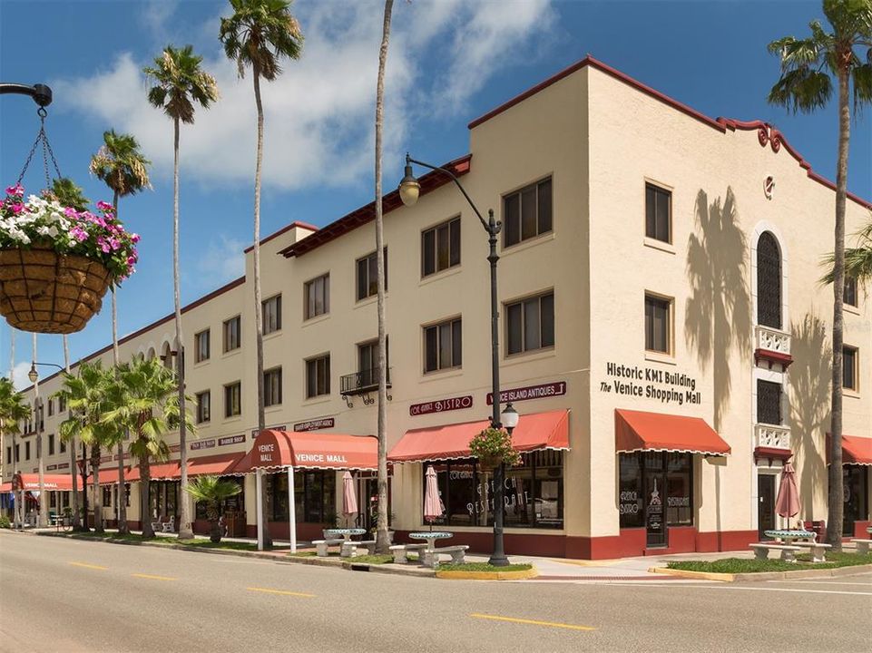 Some shops and restaurants in the old hotel on Tampa Ave. in downtown Venice