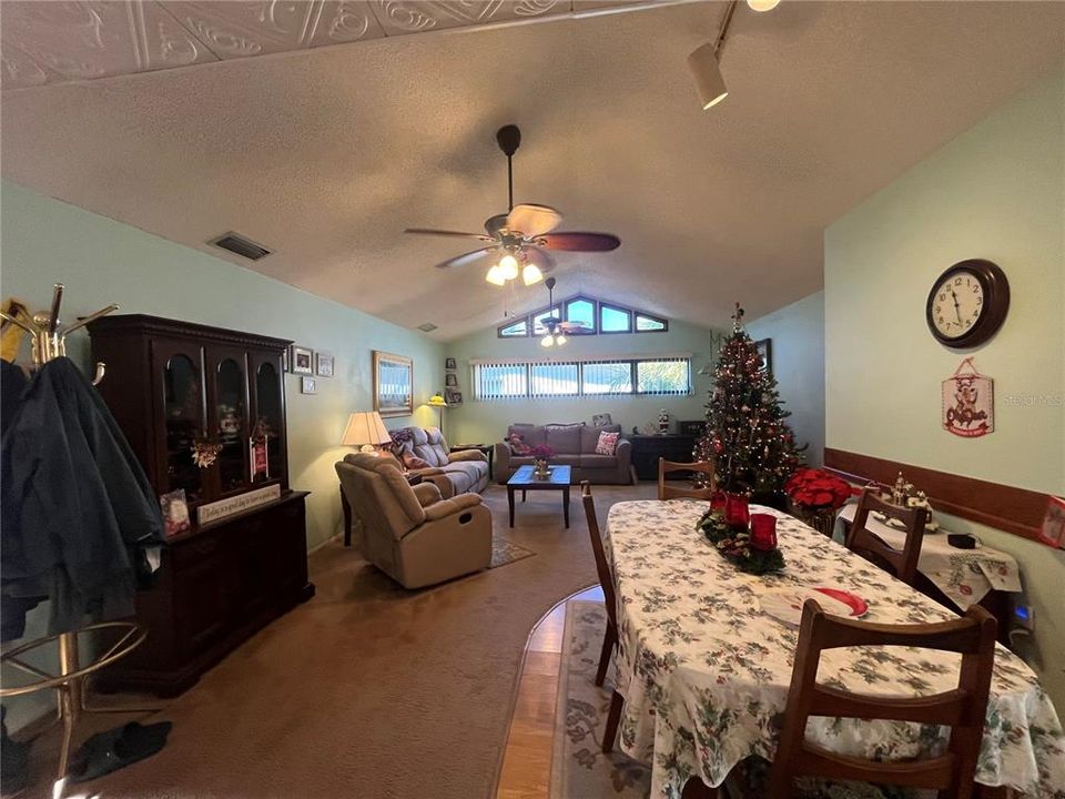 Family Room  /  Dining Room