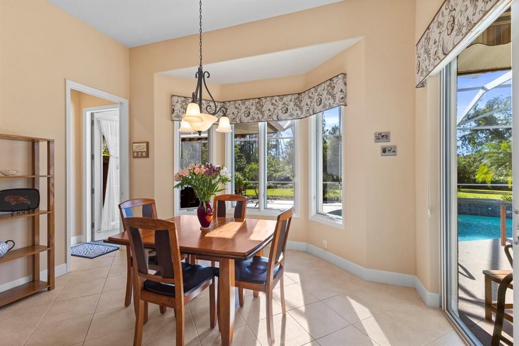 Kitchen dining area