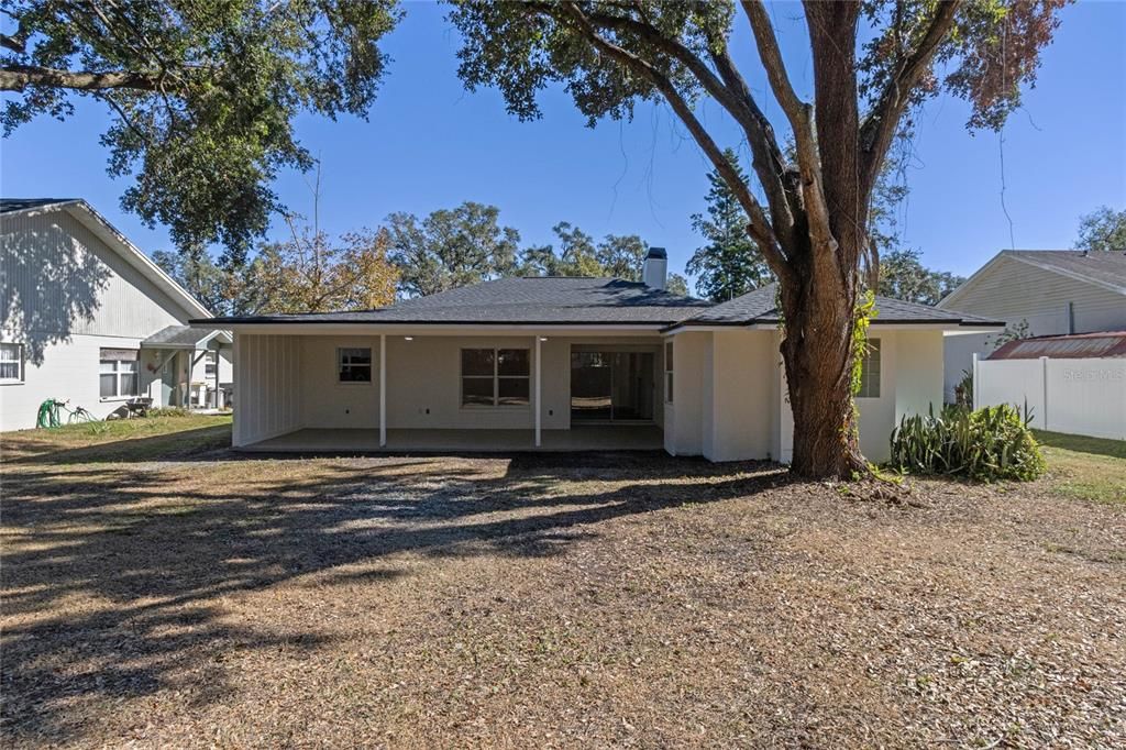 Active With Contract: $300,000 (3 beds, 2 baths, 1361 Square Feet)