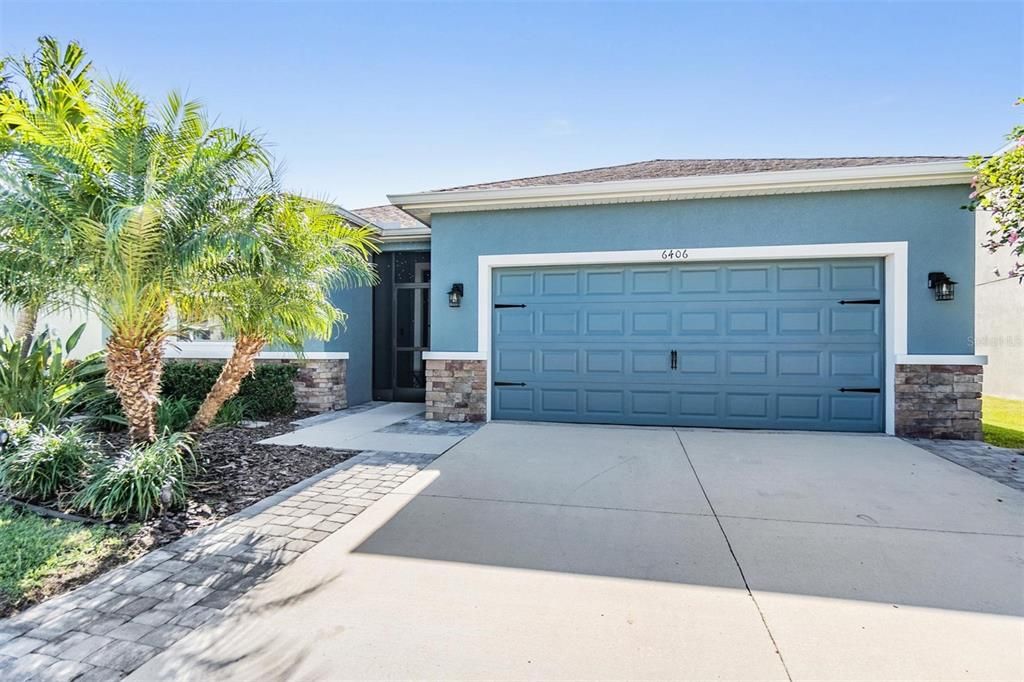 For Sale: $549,990 (3 beds, 2 baths, 2058 Square Feet)