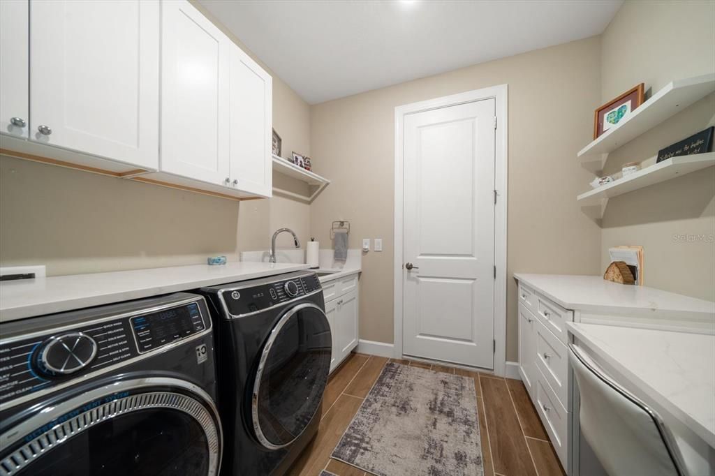 Oversized Laundry Room