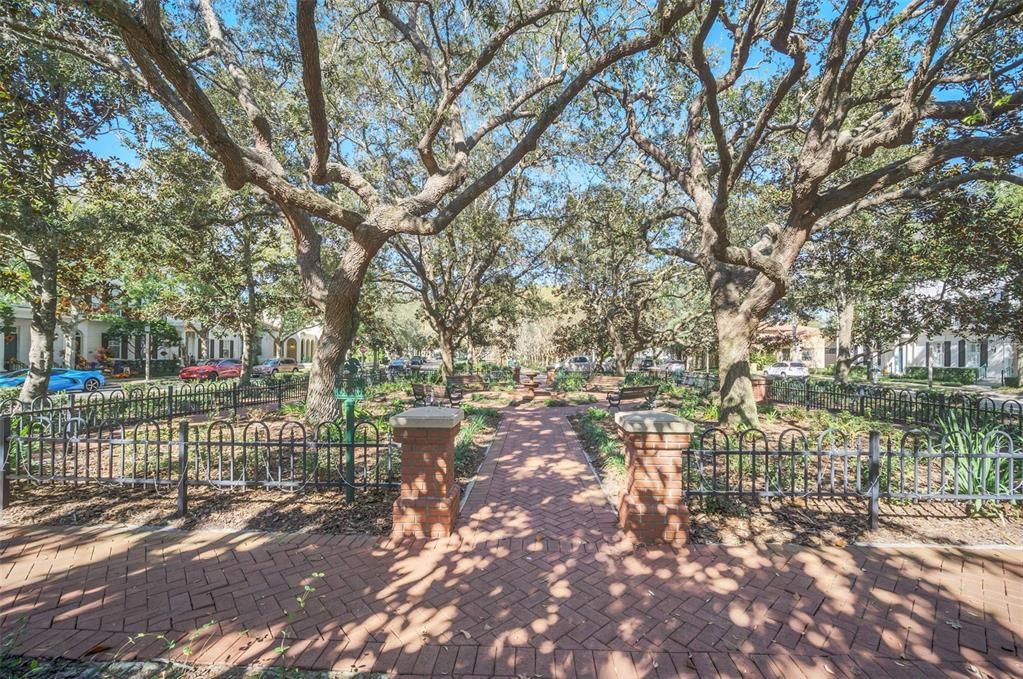 Charming Savannah Square