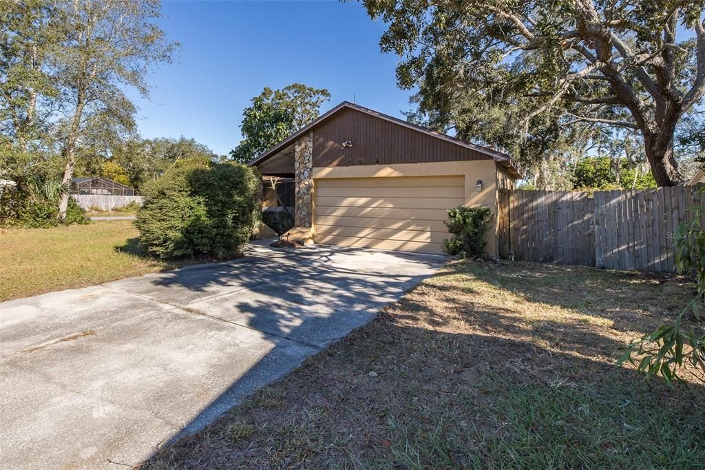 For Sale: $279,000 (3 beds, 2 baths, 1225 Square Feet)