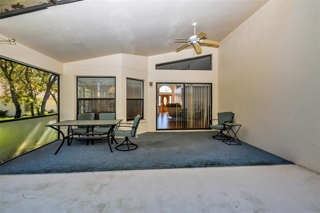 For Sale: $339,000 (3 beds, 2 baths, 1979 Square Feet)