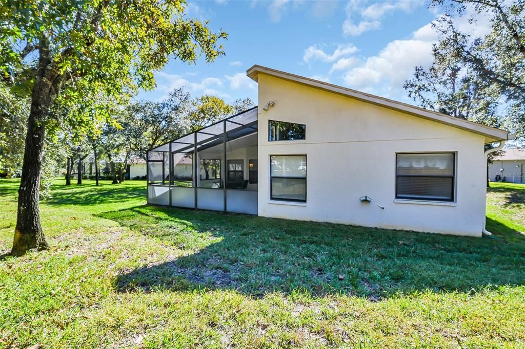 For Sale: $339,000 (3 beds, 2 baths, 1979 Square Feet)