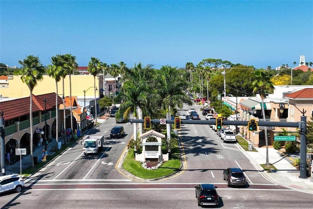 Downtown Venice - Venice Ave.