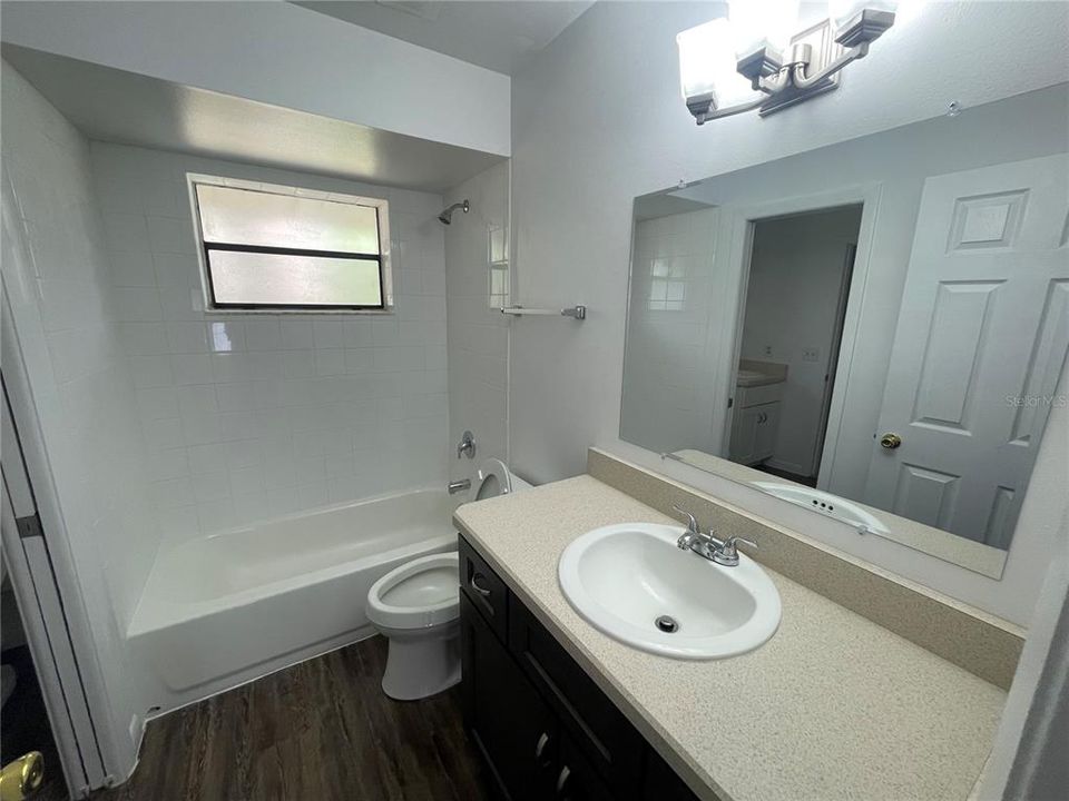 For Sale: $275,000 (3 beds, 1 baths, 1105 Square Feet)