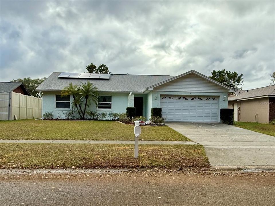 For Sale: $449,000 (3 beds, 2 baths, 1475 Square Feet)