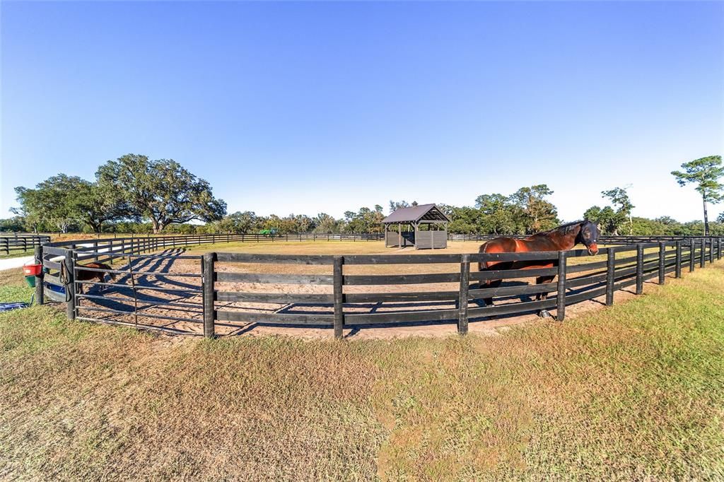 For Sale: $2,299,999 (3 beds, 3 baths, 2131 Square Feet)