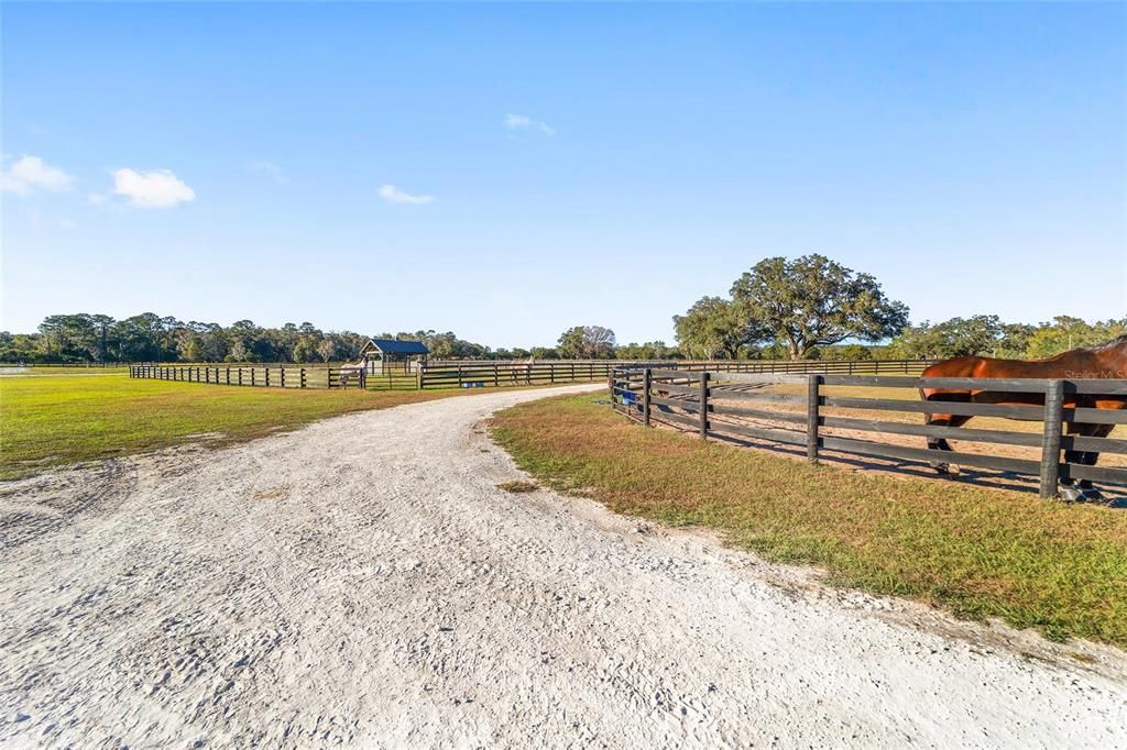 For Sale: $2,299,999 (3 beds, 3 baths, 2131 Square Feet)