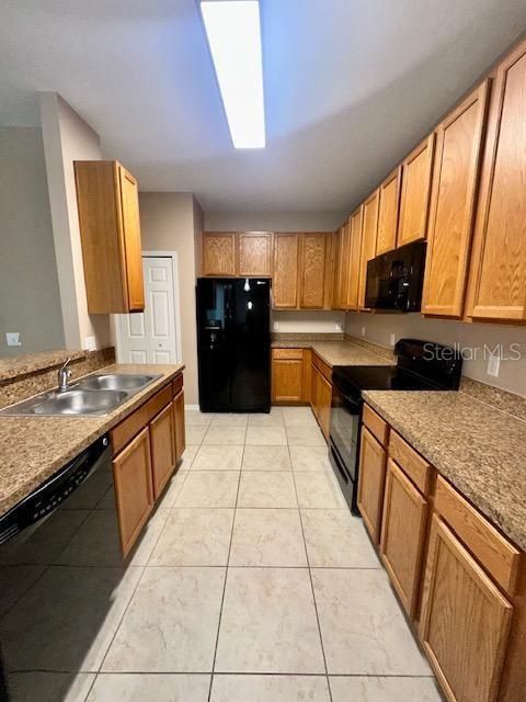 For Rent: $2,195 (3 beds, 2 baths, 1409 Square Feet)