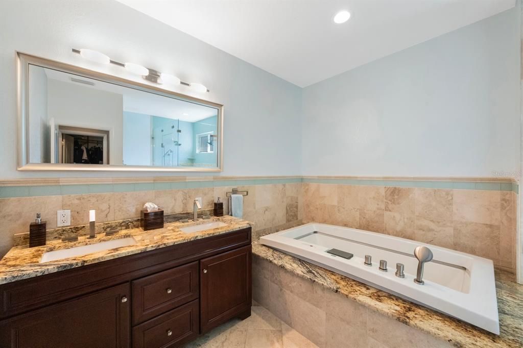 Dual Sinks W/Granite Countertops