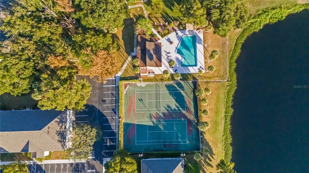 Pool & Tennis Courts!