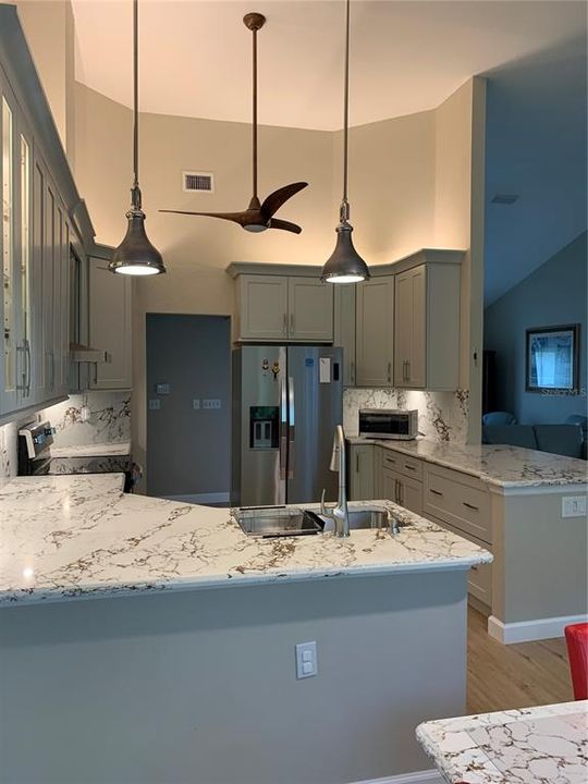 Kitchen counter top giving you a lot of work space