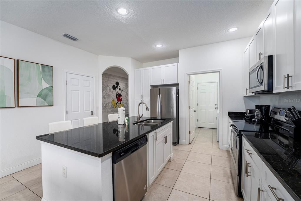 For Sale: $309,000 (3 beds, 2 baths, 1906 Square Feet)