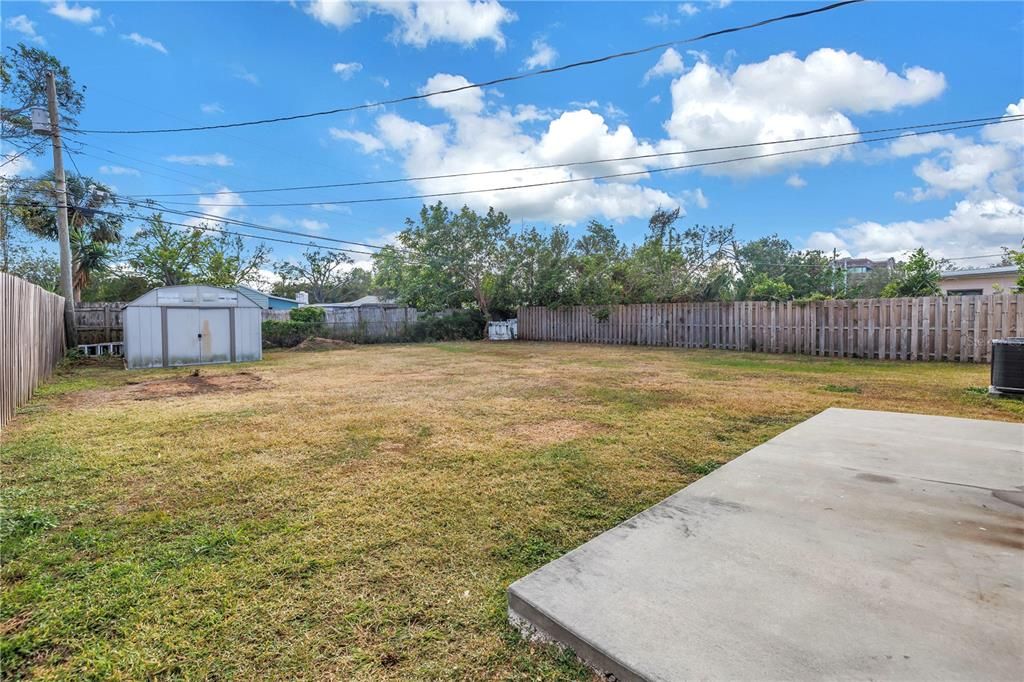 For Sale: $355,000 (3 beds, 2 baths, 1044 Square Feet)