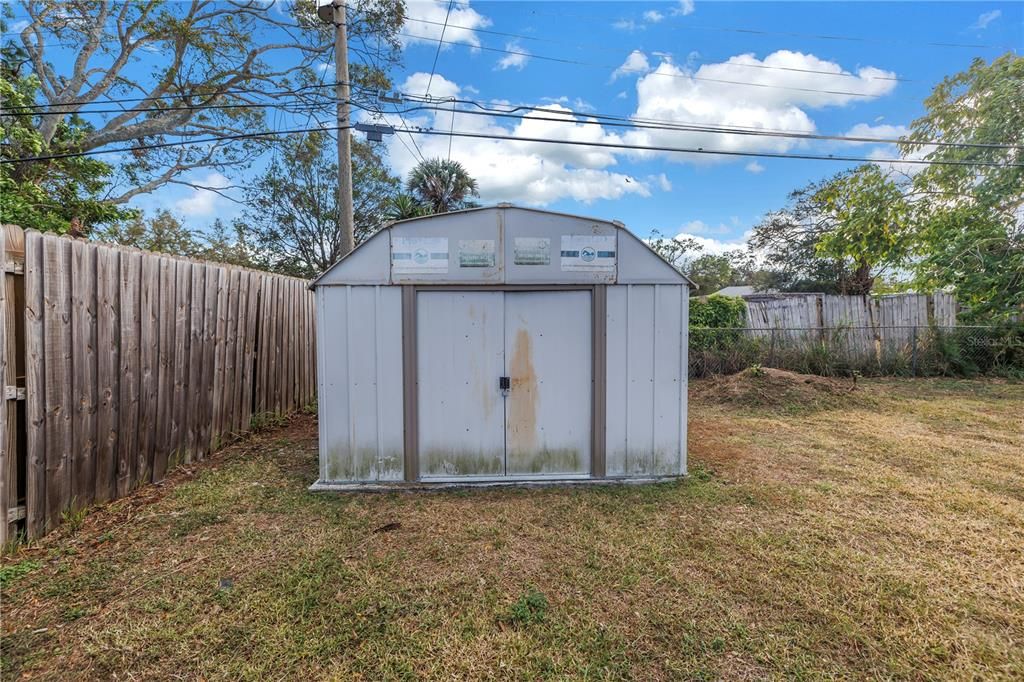 For Sale: $355,000 (3 beds, 2 baths, 1044 Square Feet)