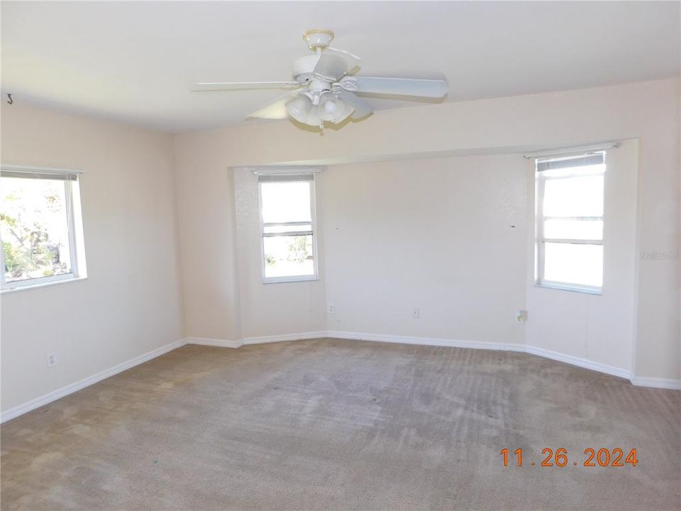 For Sale: $264,900 (3 beds, 2 baths, 1607 Square Feet)