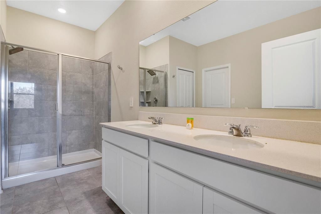 For Sale: $399,800 (4 beds, 2 baths, 1853 Square Feet)