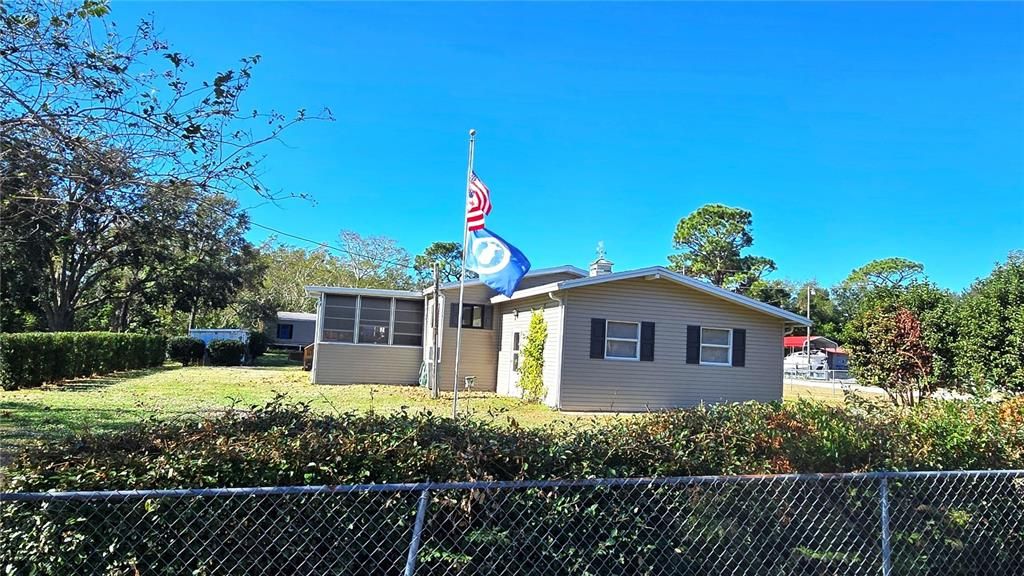 Active With Contract: $234,000 (3 beds, 2 baths, 1680 Square Feet)