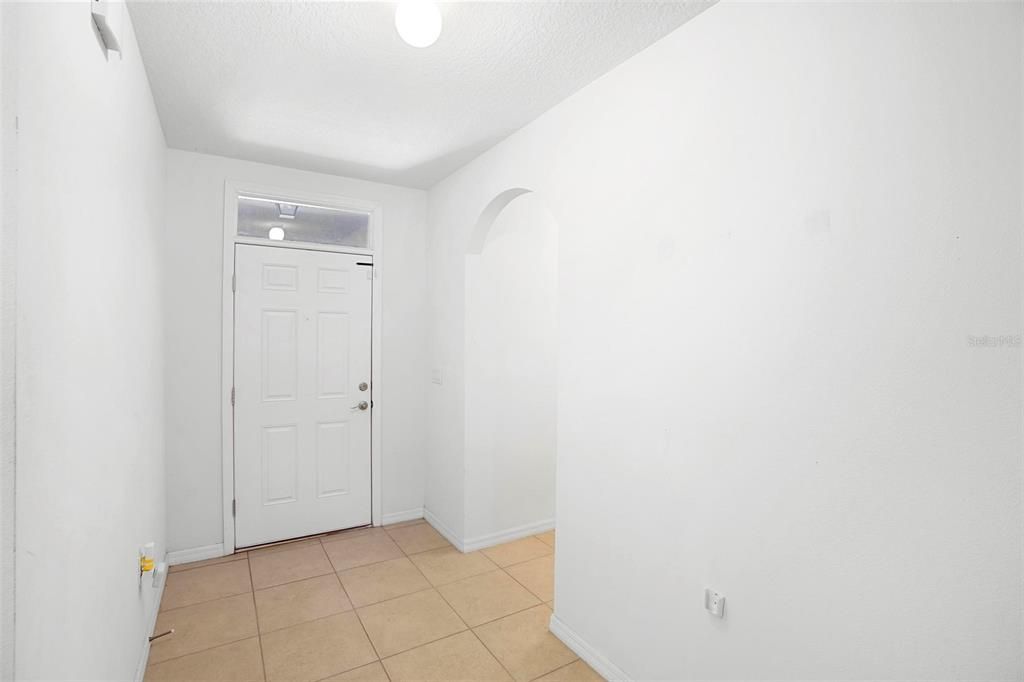 For Sale: $355,000 (4 beds, 2 baths, 2368 Square Feet)