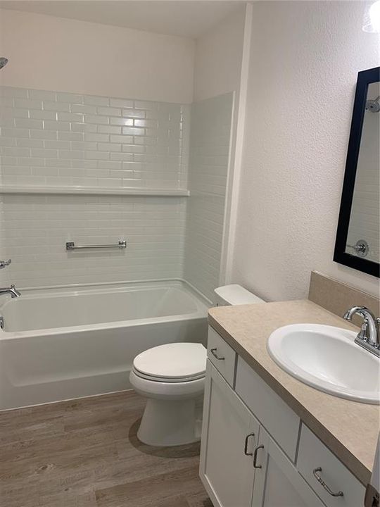 For Rent: $2,100 (2 beds, 2 baths, 1295 Square Feet)