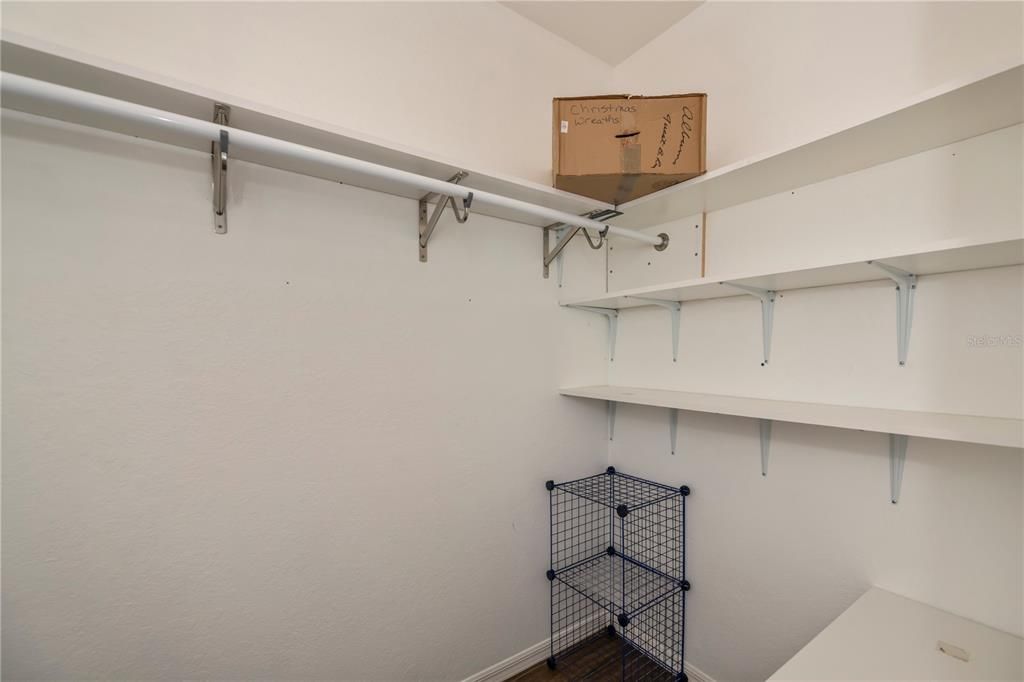 walk-in closet