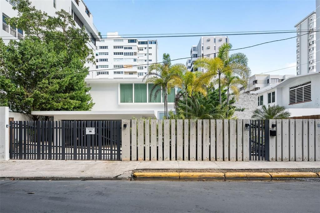 En Venta: $4,875,000 (4 camas, 5 baños, 0 Pies cuadrados)