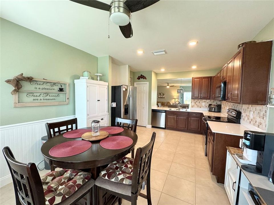 For Sale: $324,900 (3 beds, 2 baths, 1750 Square Feet)