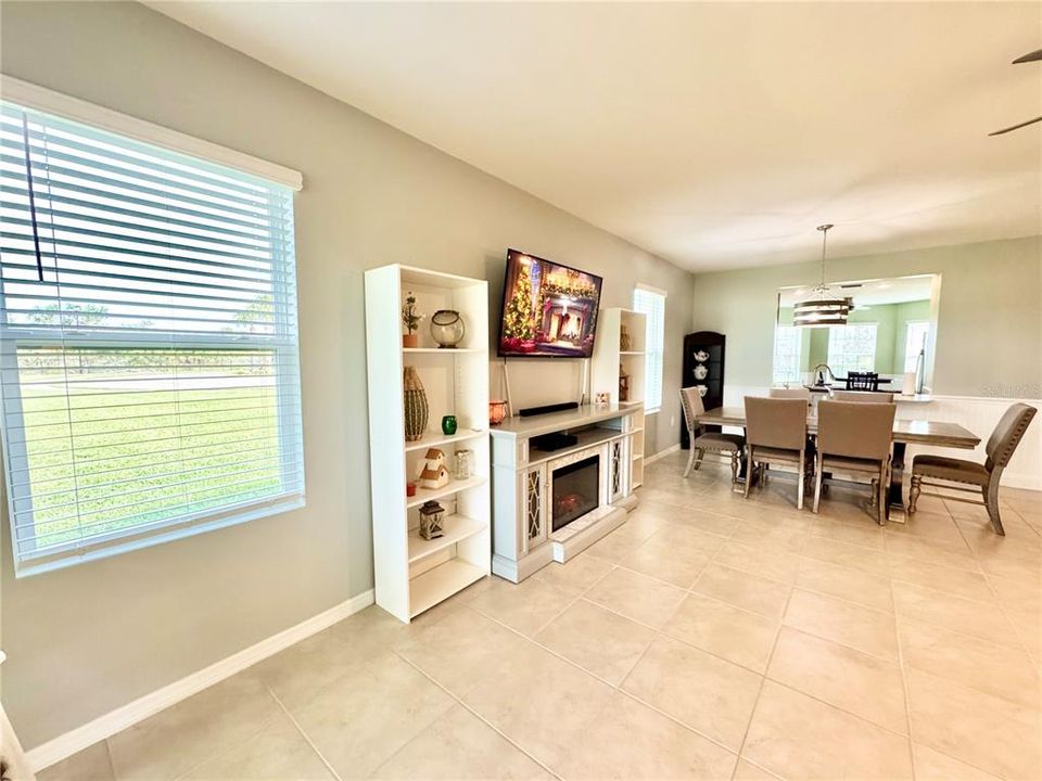 For Sale: $324,900 (3 beds, 2 baths, 1750 Square Feet)