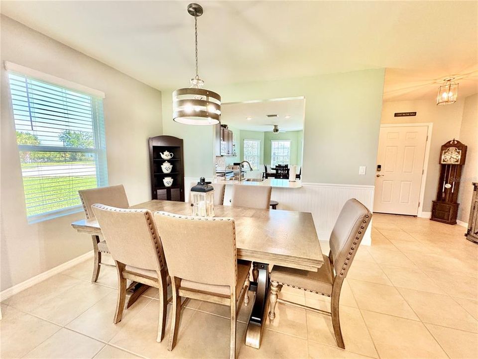 For Sale: $324,900 (3 beds, 2 baths, 1750 Square Feet)