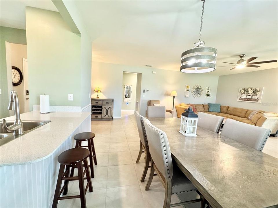 For Sale: $324,900 (3 beds, 2 baths, 1750 Square Feet)